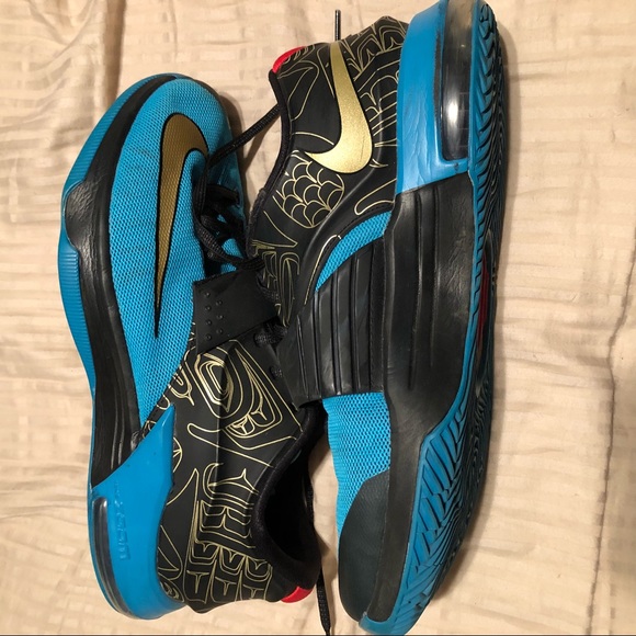 KD shoes - Picture 2 of 4